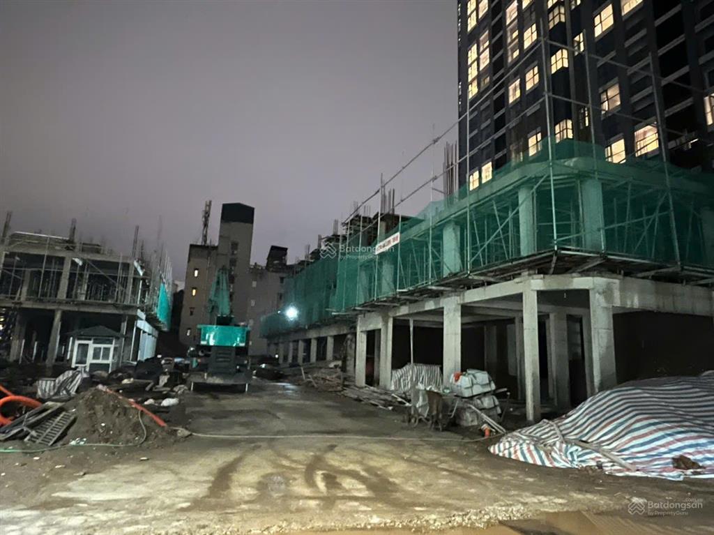 Siêu hiếm bán căn liền kề trung tâm láng hạ ba đình diện tích 70m290m2100m2.  0822 238 ***