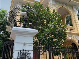 Chính chủ cần cho thuê biệt thự đường văn hội, bắc từ liêm 450m xây 2 tầng đường ô tô tránh