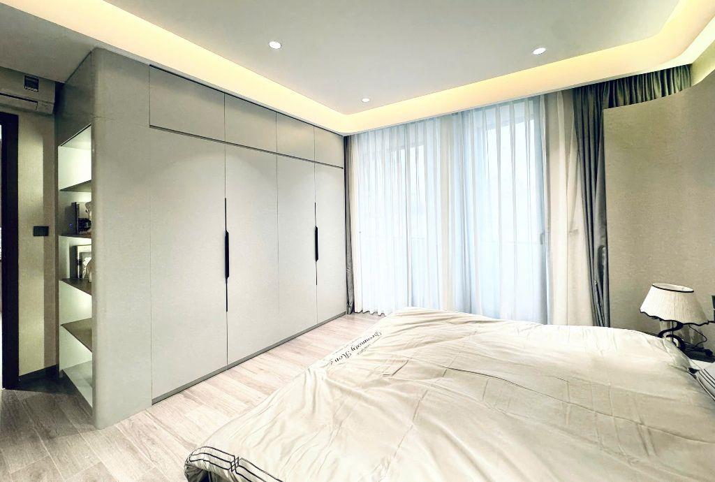 Bán căn hộ chung cư Vinaconex1 Khuất Duy Tiến 116m 3PN full đồ xịn xò view công viên hồ Phùng Khoang