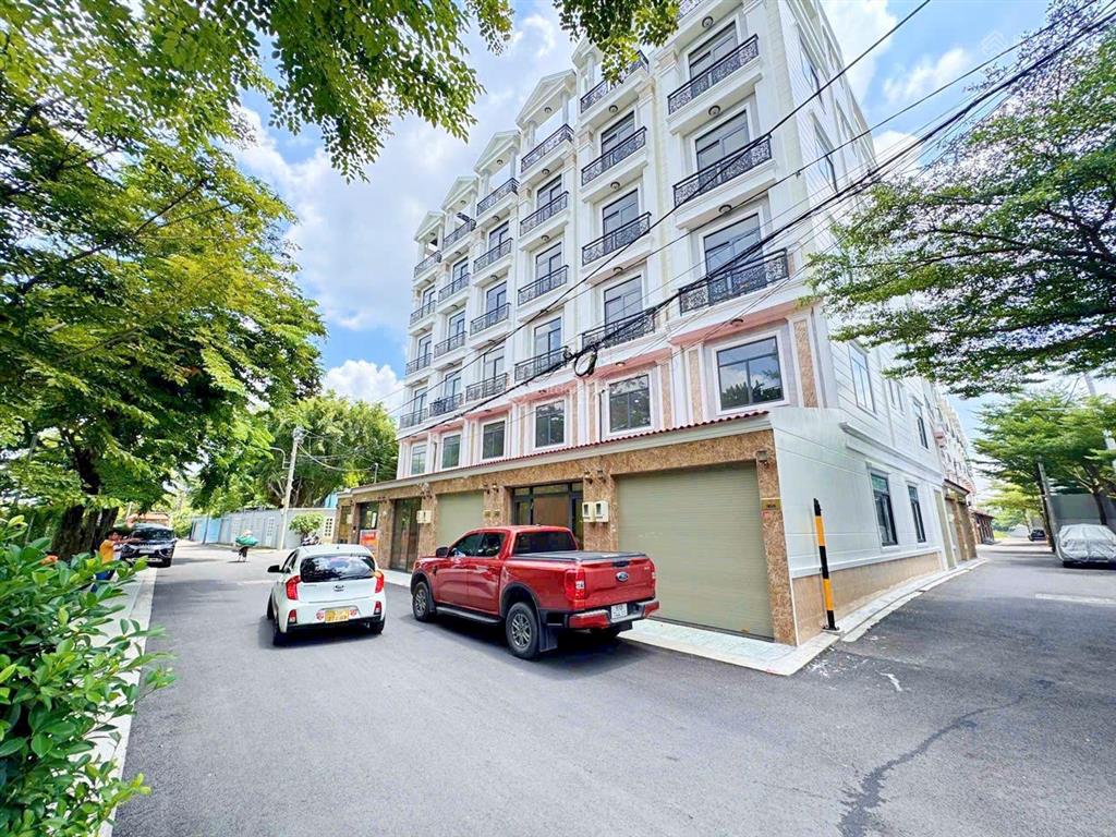 Nhà phố ven sông sài gòn ngay kdt vạn phúc city, sổ riêng, đường thông 12m ô bàn cờ, có thang máy