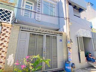 Bán gấp nhà 1 trệt 1 lầu ngay đường số 10, cách ql13 100m, đường ô tô, sổ hồng riêng, kdc an ninh