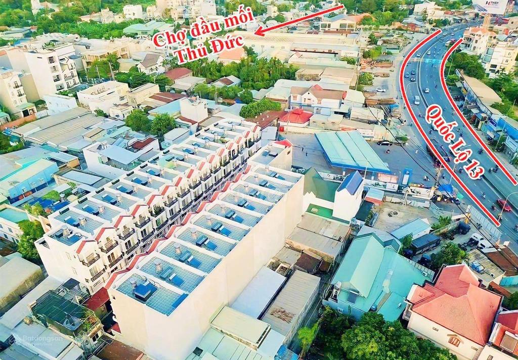 Cho thuê nhà mới cách vạn phúc city 1km, gần chợ , trường học , siêu thị bán kính 1km, hđ lâu dài