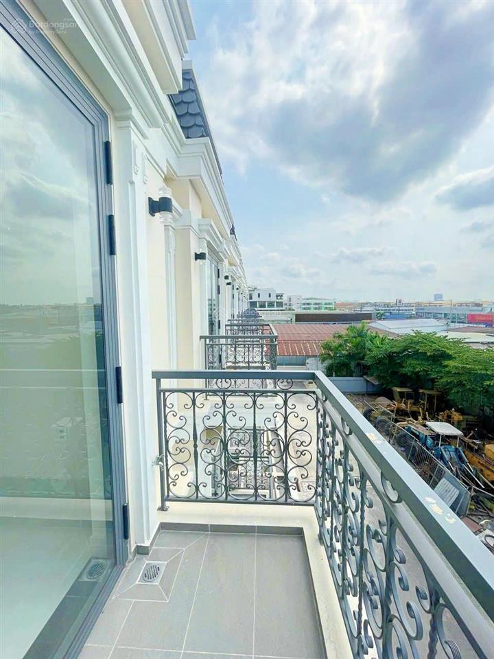 Bán nhà 3 tầng đường 7m gần sông sg liền kề vạn phúc city, cách ql13 200m, sổ riêng hoàn công