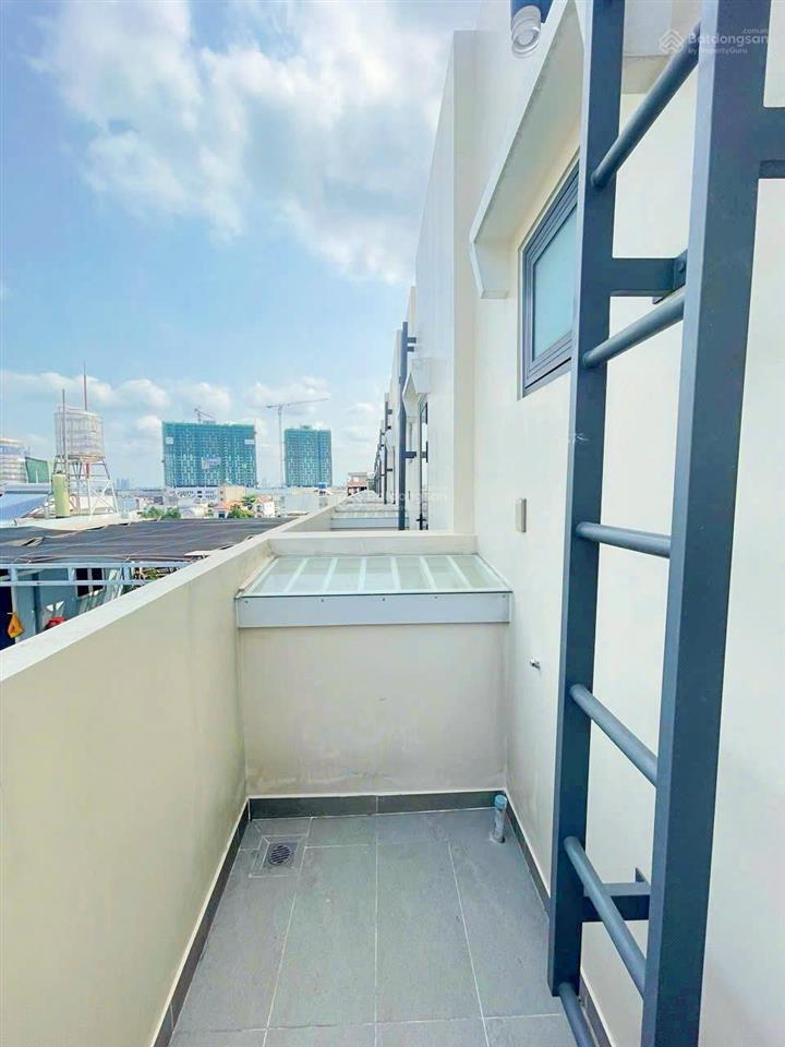 Bán nhà 3 tầng đường 7m gần sông sg liền kề vạn phúc city, cách ql13 200m, sổ riêng hoàn công
