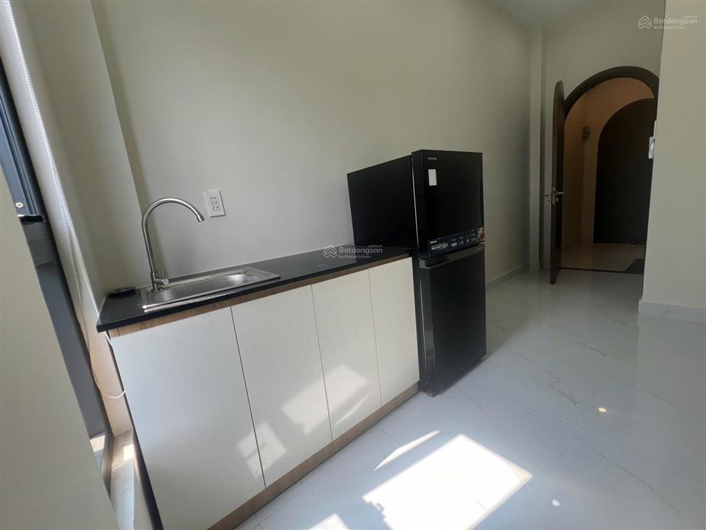Nhà 3 tầng cách ql13 100m ngay cầu đúc nhỏ , khai thác 20tr/tháng