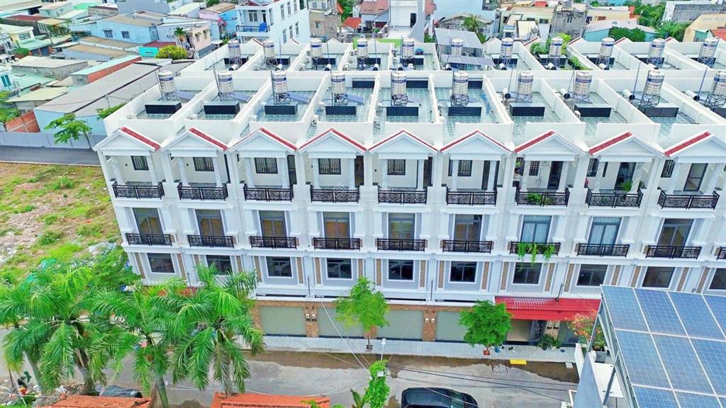 Nhà 3 tầng 60m2 hẻm 585 ql13  khu ven sông sg đẹp cách ql13 chỉ 100m, shr