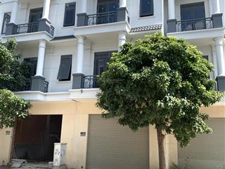 Bán căn nhà 1 trệt 2 lầu trong khu nhà ở kim kim trần sổ sẵn giá chỉ 2tỷ3 thương lượng