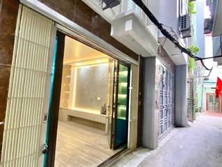 Bán nhà riêng đường mỹ đình 6,7 tỷ, 30m2  5 tầng  3n  4wc