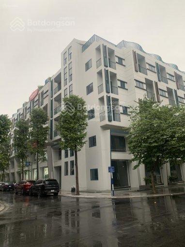 Chính chủ cần bán liền kề galaxy đường tố hữu vị trí để ở và kinh doanh rất tốt,  0822 281 ***