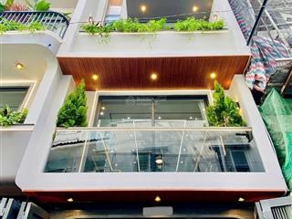 Nhà chính chủ đang cho thuê cần bán đường nguyễn trãi, p2, q5. dt 49.2m2