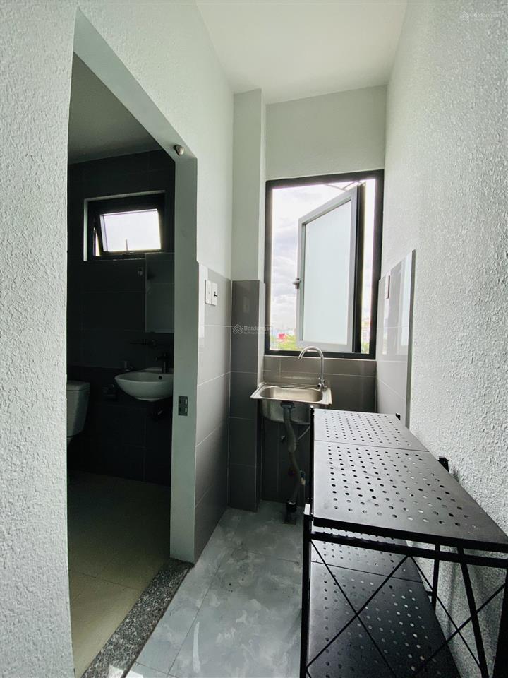 Cho thuê phòng trọ cao cấp siêu mới thoáng ngay chân cầu tân thuận sát đh ufm  ntcb