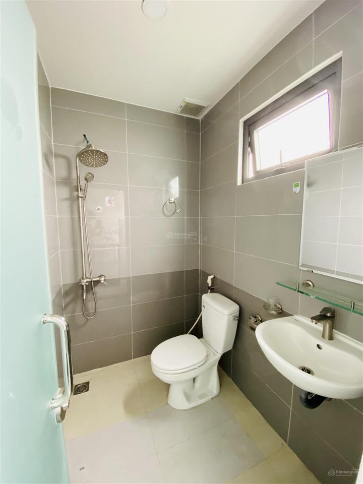 Cho thuê phòng trọ cao cấp siêu mới thoáng ngay chân cầu tân thuận sát đh ufm  ntcb