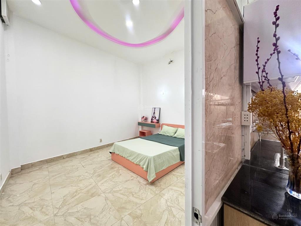 Căn hộ 1pn tách bếp mới tinh ngay đường tôn thất thuyết q4 chỉ 5tr5.  0378 869 ***