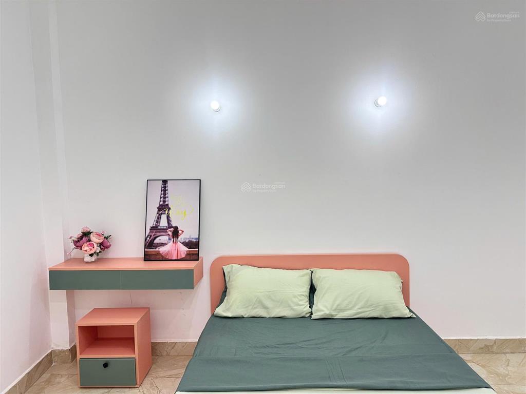 Căn hộ 1pn tách bếp mới tinh ngay đường tôn thất thuyết q4 chỉ 5tr5.  0378 869 ***