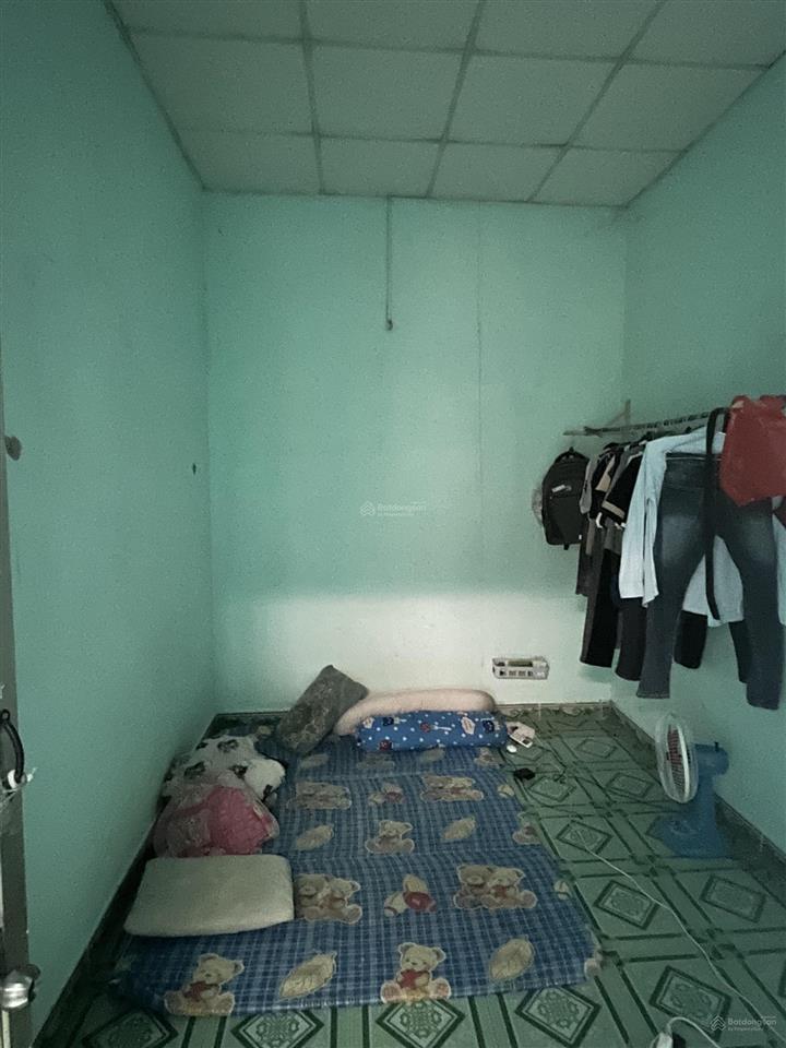 Cho thuê nhà cấp 4 sân xe hơi phường bình an dĩ an