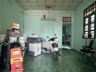 Cho thuê nhà cấp 4 sân xe hơi phường bình an dĩ an