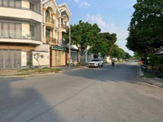 Gia đình cần đất thổ cư, 100m2, giá 2tỷ150 khu đồng tâm, hùng vương cách aeon 300m, sổ riêng