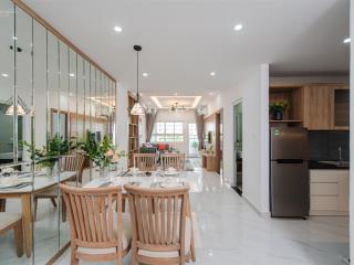 Bán chung cư akari căn góc 3 mặt tiền dt 89m2,giá 2t650,lầu 5 view đẹp bao thuế phí hết công ra sổ
