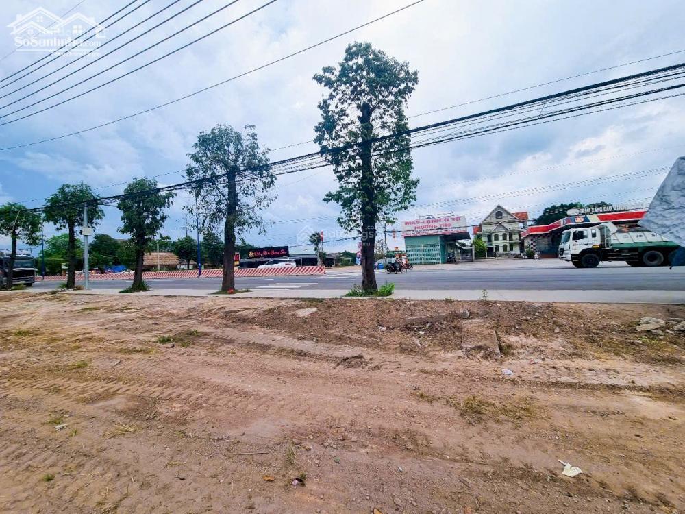 Bán đất mặt tiền quốc lộ 13, 6x50m, tc 120m2, giá 3.9 tỷ, sát bên pcc bàu bàng