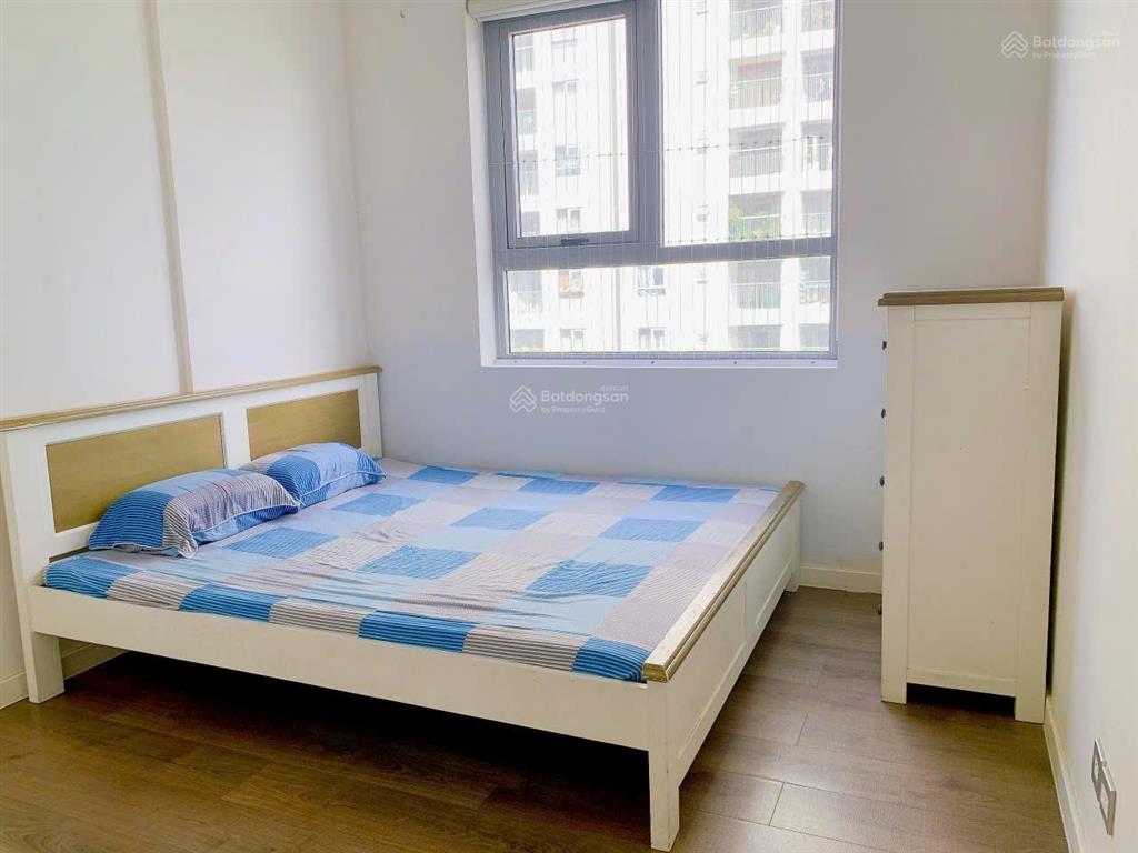 Cho thuê 2pn, view sông, gần full đồ, chung cư luxgarden q7
