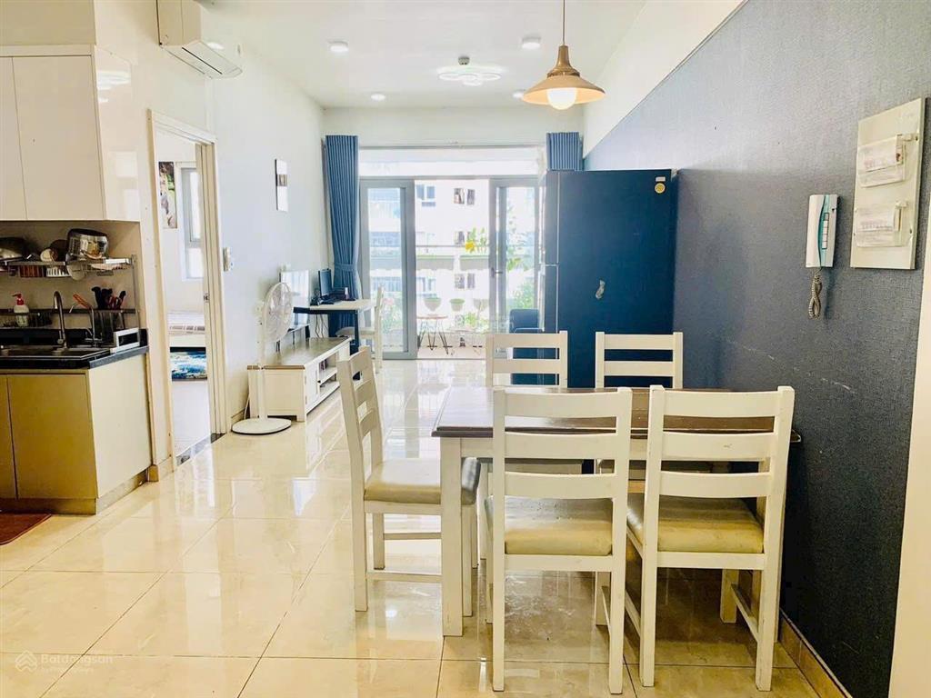Cho thuê 2pn, view sông, gần full đồ, chung cư luxgarden q7