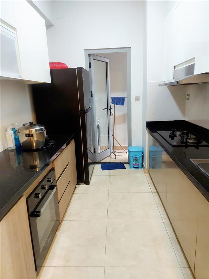 Cho thuê căn góc 3pn, full nội thất, giá 11tr.  0978 272 *** (zalo)