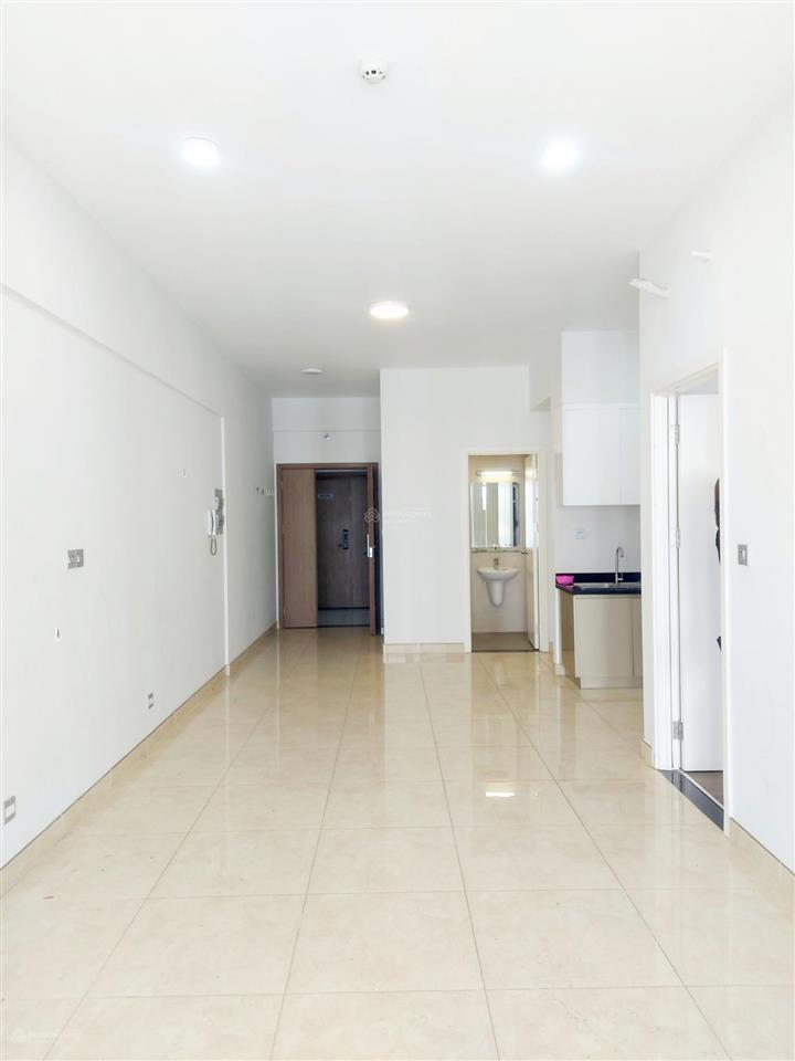Bán nhanh căn 2pn  luxgarden  sổ sẵn sang tên liền