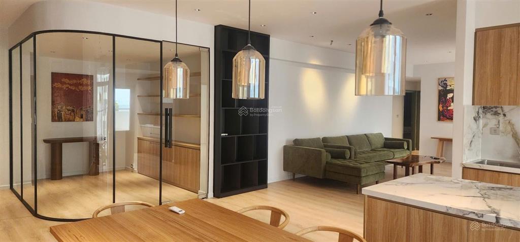 Căn góc 3pn  115m2, 6tỷ, view thành phố, sổ hồng có sẵn