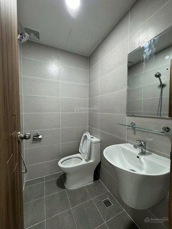 Bán căn 1pn, bcons plaza, 36m2, sổ hồng.  0978 272 ***  trang