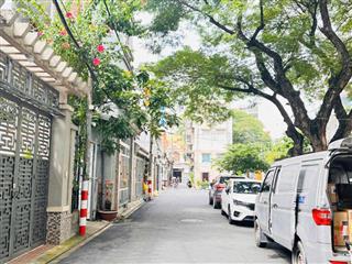 10 x 22m, nhà 2 tầng hẻm biệt thự đặng văn ngữ  p.10....giá 33 tỷ