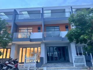 Giá siêu rẻ chỉ 7,8 tỷ bán nhà 3 tầng đường thông gói 8 kđt mỹ gia, vĩnh thái, nha trang0964 326 ***