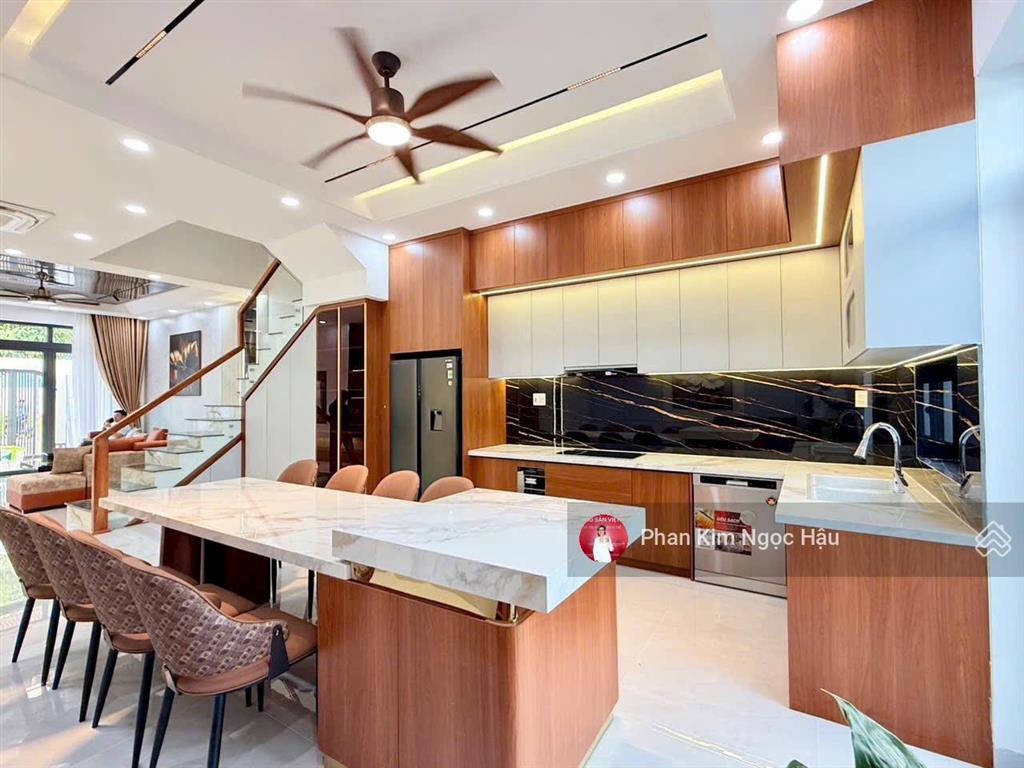 Bán nhà mới tọa lạc tại khu đô thị mỹ gia gói ba nha trang, nhà mới đường to phù hợp đầu tư an cư.