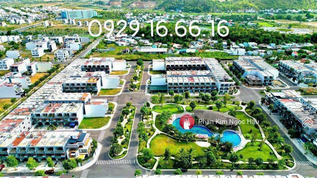 Bán căn nhà xây thô 3 tầng hoàn thiện mặt ngoài  gói 8 the capella giá 6,85 tỷ