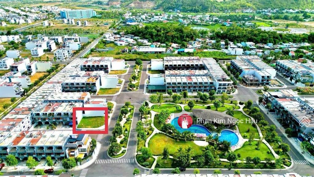 Bán lô góc góc đối diện hồ bơi công viên  mỹ gia gói 8 the capella nha trang