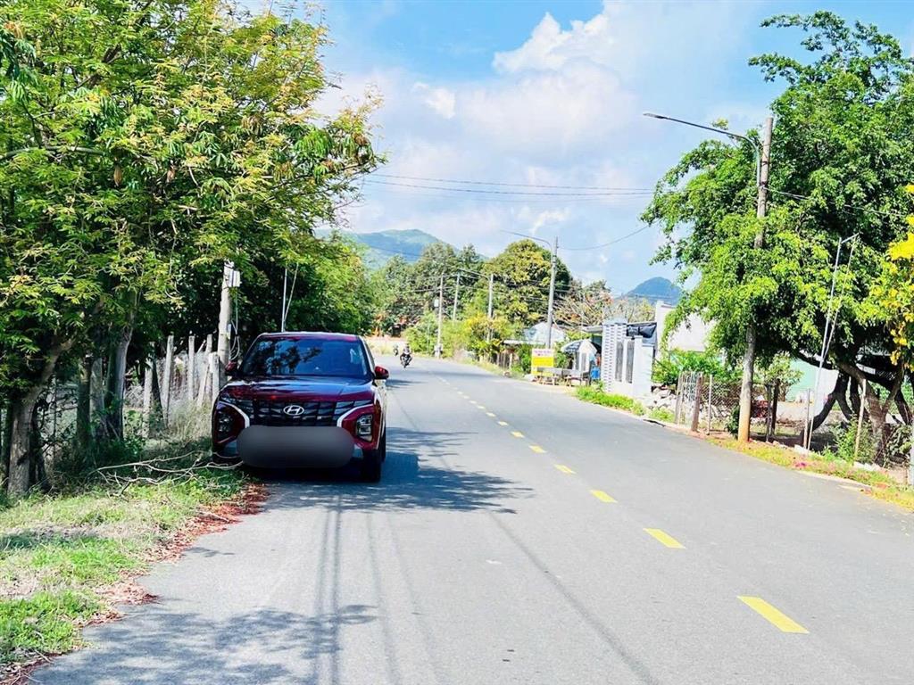 Lô biệt thự  xã phước hải  tp hcm khu trung tâm gần cafe the leaf  cách biển chỉ 3km