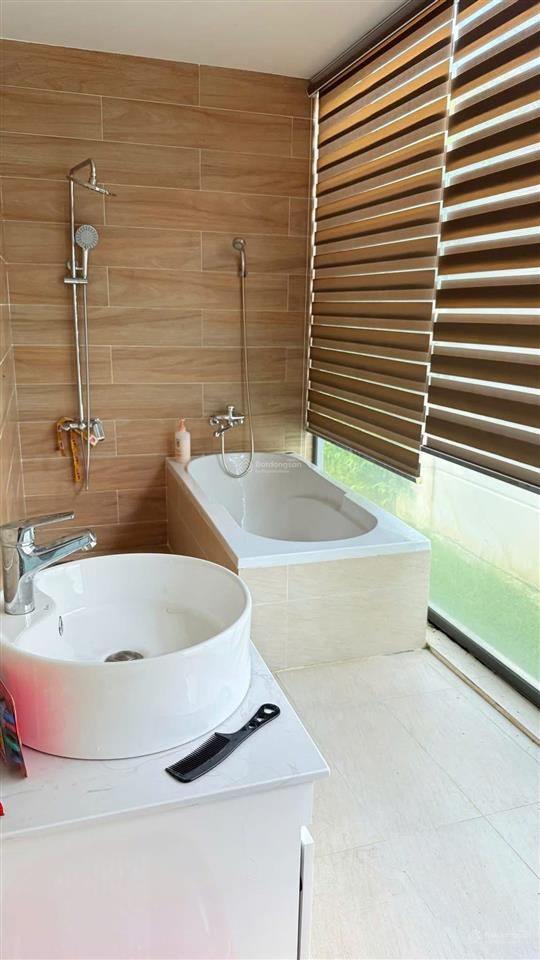 Bán nhà vườn hồ bơi  gần biển phước hải mặt tiền đường nguyễn huệ xách vali về ở ngay