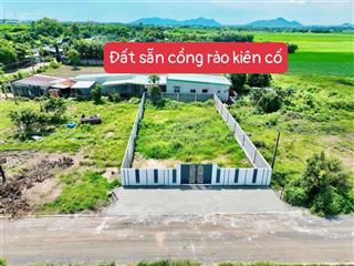 Lên lô đất biệt thự 500m2 mặt tiền lê văn một  tt đất đỏ  cách biển phước hải 10phút