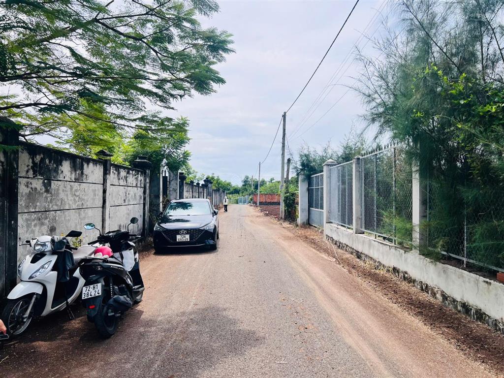 Bán đất lộc an gần biển hồ tràm 10p nhanh tay ạ