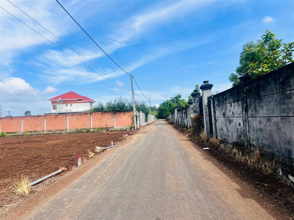 Bán đất lộc an gần biển hồ tràm 10p nhanh tay ạ