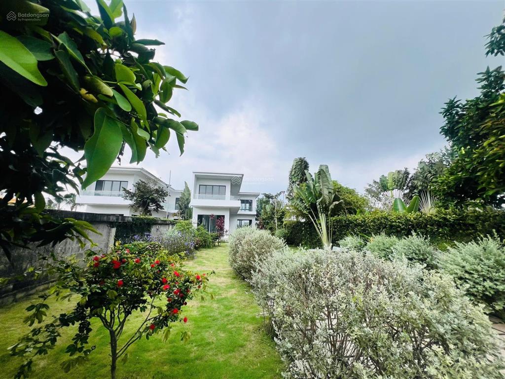Bán căn thô villa 1 trệt 1 lầu mt nguyễn huệ  đất đỏ  tp hcm