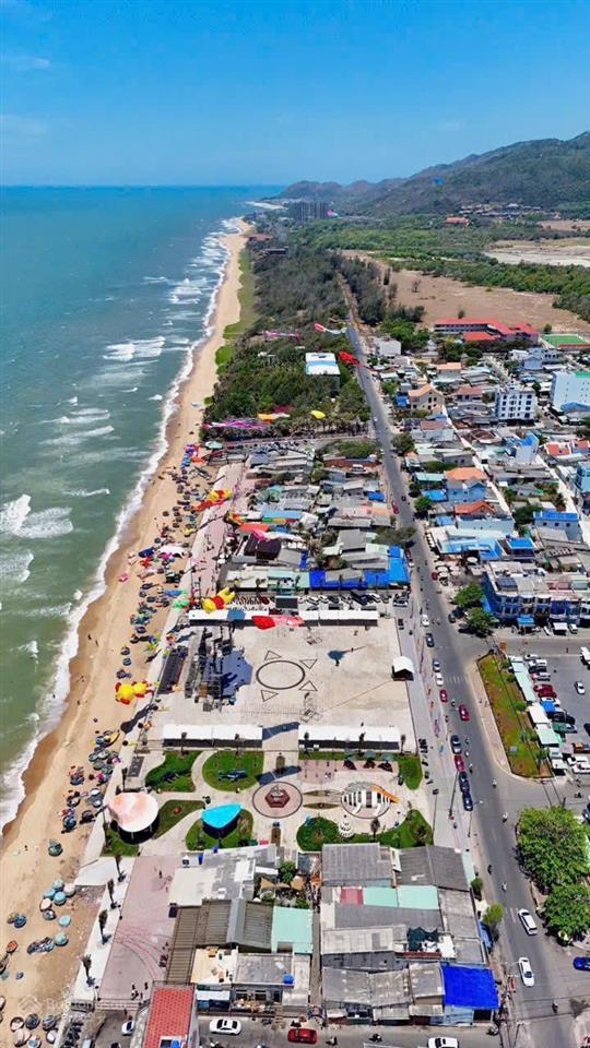 Đi bộ ra biển 3phút  tái định cư phước hải  mặt tiền trần quý dõng  hướng tây bắc