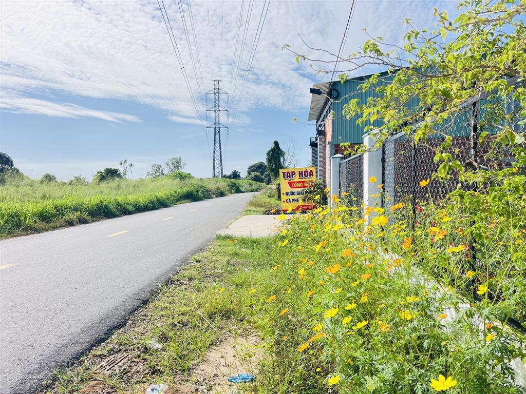 Chỉ 2tr/m2 đất  lô này khách mua làm vườn ok ạ  xã đất đỏ  tp hcm