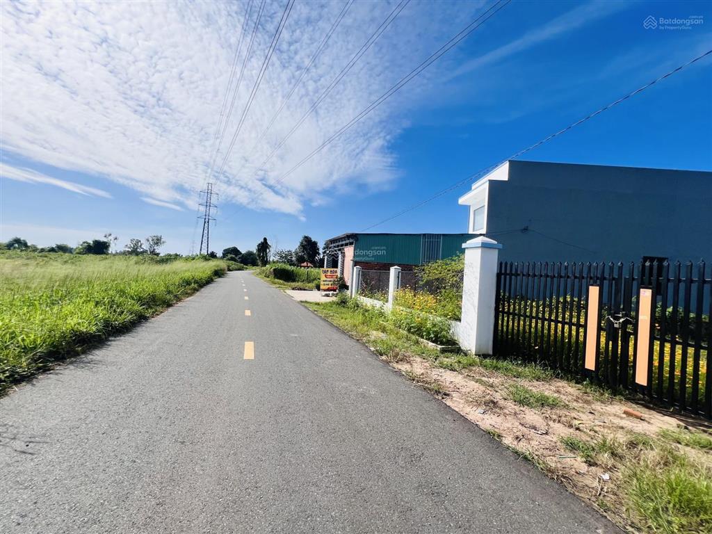 Chỉ 2tr/m2 đất  lô này khách mua làm vườn ok ạ  xã đất đỏ  tp hcm