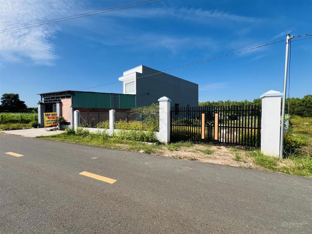 Chỉ 2tr/m2 đất  lô này khách mua làm vườn ok ạ  xã đất đỏ  tp hcm