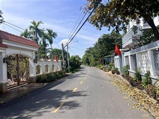 Lên lô đất đẹp ngang 7m cho khách đầu tư, xây nhà ngay trung tâm xã đất đỏ  tp hcm