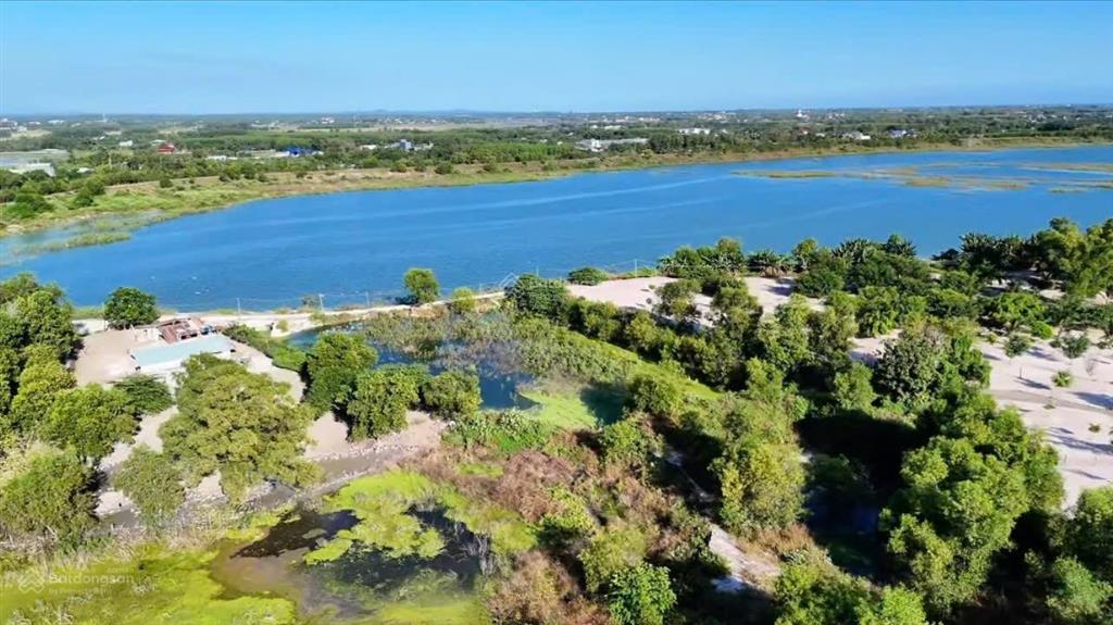 Siêu rẻ đẹp 3000m2  view hồ bút thuyền tam an  long điền  tp hcm