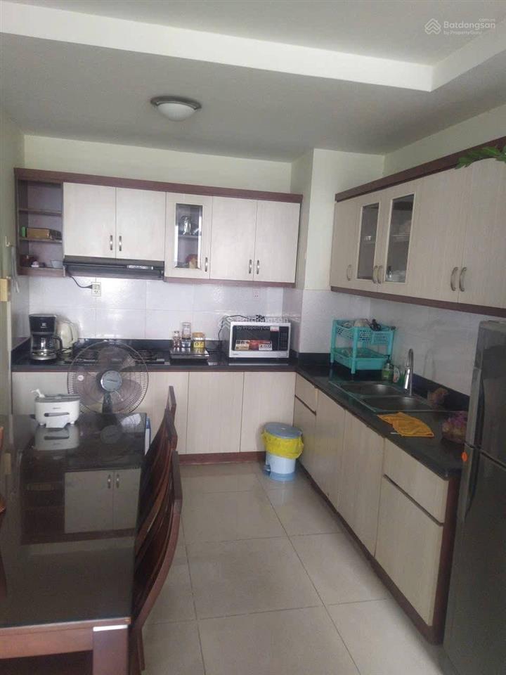 Cần bán gấp căn hộ cao ốc thịnh vượng 4pn 3wc 122m2 giá 5,2 tỷ thương lượng  0909 167 ***