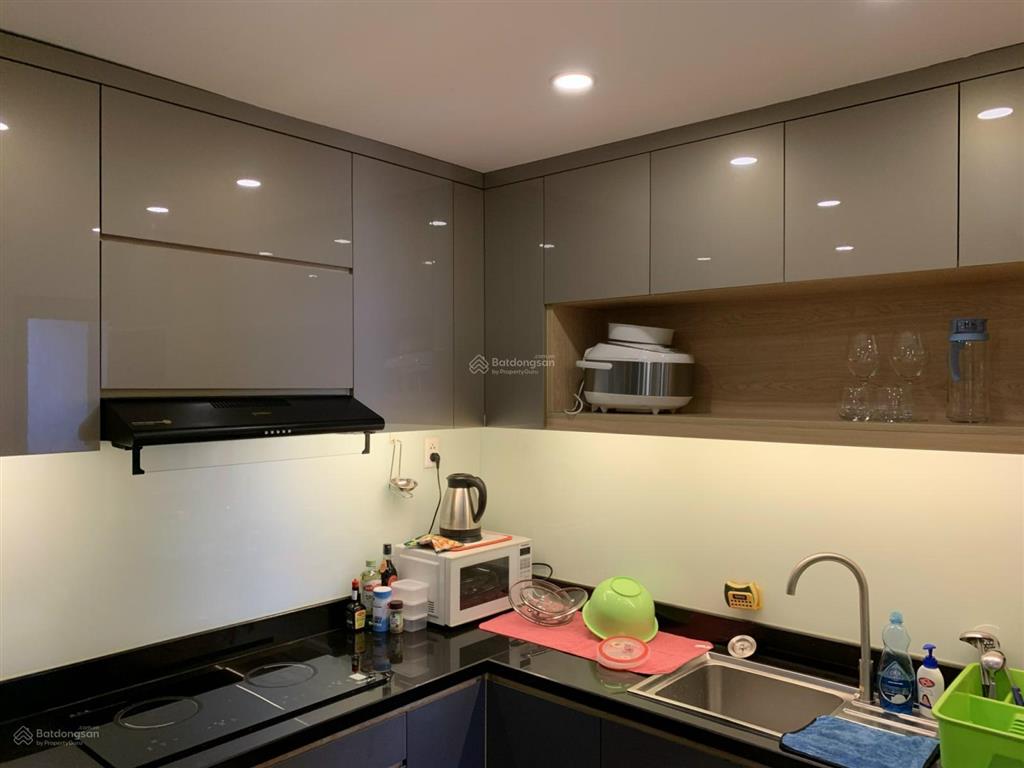 Bán gấp căn 1pn có ban công.  em 0938 799 *** liêm