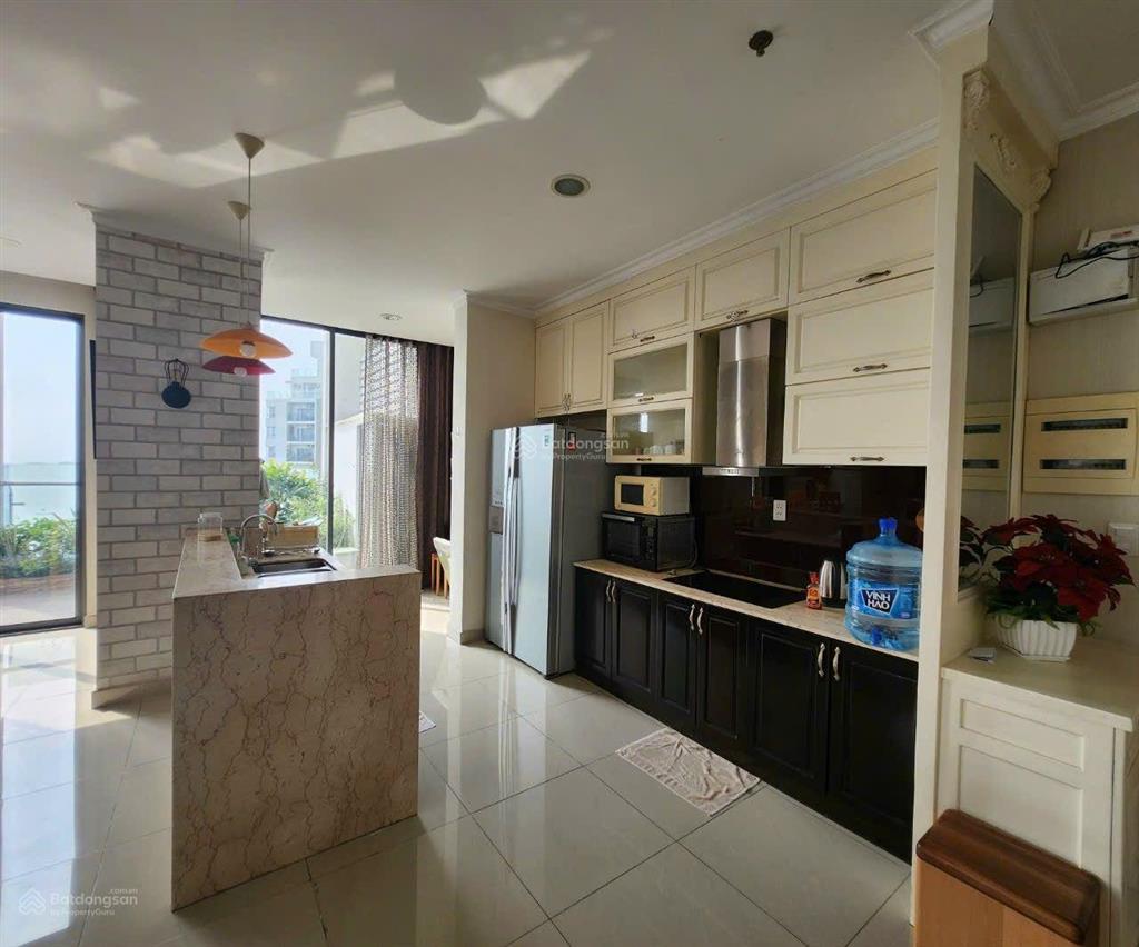 Bán gấp căn hộ 3pn, 2wc, 143m2 tại masteri thảo điền, 17 tỷ vnd.  0938 799 *** liêm