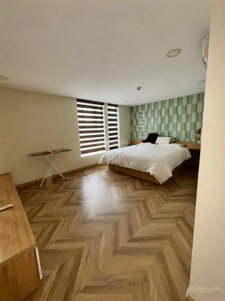 Bán la astoria q2 căn 3phòng 3nvs giá 4tỷ5 bao thuế phí